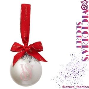 VICTORIA’S SECRET Limited Edition The Victoria Ornament in Rhinestone Monogram!